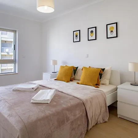 Apartamento Encosta Da Marina By Lovelystay * ポルティマン