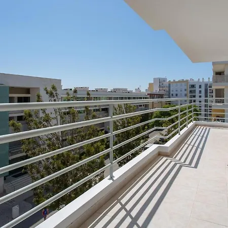 Апартаменти Apartamento Encosta Da Marina By Lovelystay *